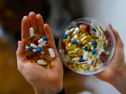 Волгоградцев просят не закупать лекарственные препараты впрок