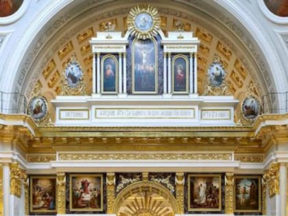 Иконостас из дерева ручной работы