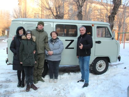 ЗАМПРЕДСЕДАТЕЛЯ ГОРДУМЫ ЕКАТЕРИНА КАРТАШОВА ПРОВОДИЛА ВОЗВРАЩАЮЩЕГОСЯ В ЗОНУ СВО ВОЛЖАНИНА