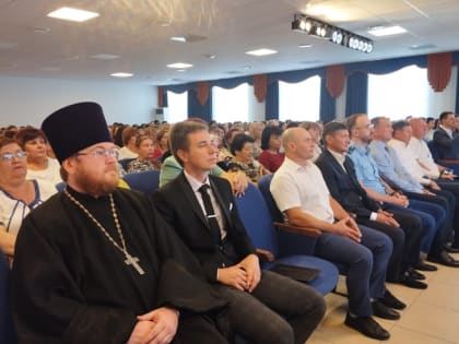 Священник принял участие в совещании педагогов Кировского района