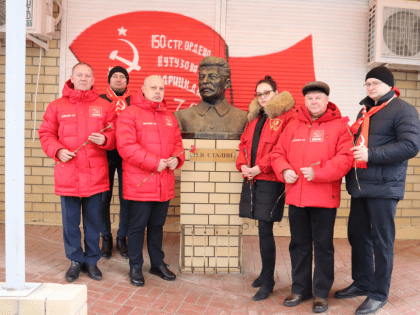 И.В. Сталин живет в народе как символ справедливости!