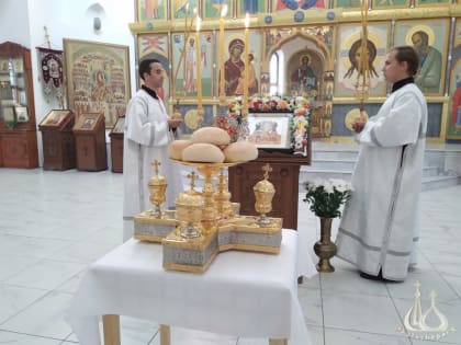 В канун праздника Преображения Господня глава Калачевской епархии совершил в Волжском всенощное бдение