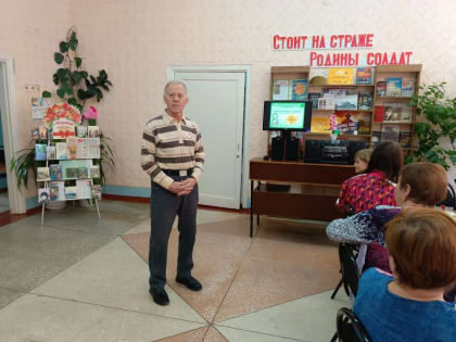 Литературно - музыкальный букет «Все цветы, улыбки –вам!»