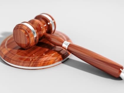 Сельский учитель из  Волгоградской области выиграл суд у директора школы из-за зарплаты