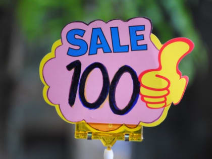 Волгоградцам назвали способы сэкономить в «черную пятницу»