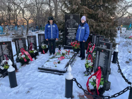 Молодогвардейцы и депутат Волгоградской городской Думы встретились с жителями и ветеранами Красноармейского района