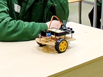 Воспитанник волгоградской ВК создал 3-колёсного робота RoboCar — 3