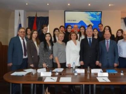 Депутаты гордумы обсудили вопросы муниципального управления с КСП и научным сообществом