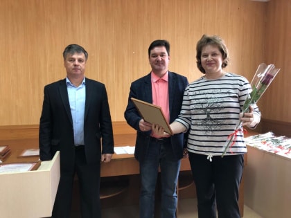 В Волжском поздравили работников ЖКХ