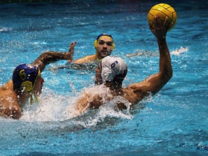 Двойной триумф: "Спартак-Волгоград" упрочил лидерство в матчах с астраханскими ватерполистами