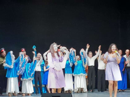 Суровикинцы побывали на рождественском празднике