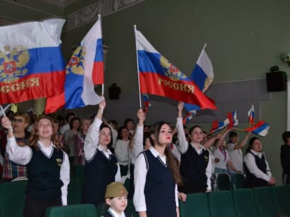 В Жирновске прошёл районный фестиваль хоров и ансамблей работников образования