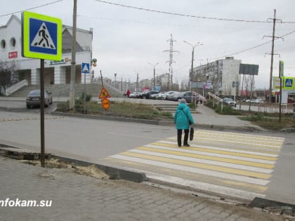 В Камышине прокуратура выявила нарушения в содержании съездов к тротуарам по их доступности для инвалидов