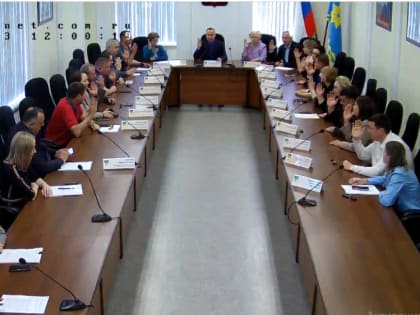 В Волжском утвердили поправки в бюджет, увеличивающие его дефицит