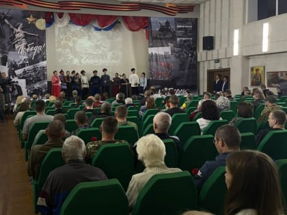 В волгоградском регионе пациентов госпиталя ветеранов войн поздравили с Днем Победы