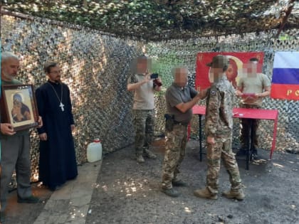 В зоне СВО посетили военнослужащих-мотострелков иерей Георгий Родионов и директор спортшколы № 1 Вячеслав Бударин