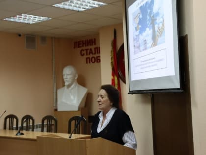 В Сталинградском обкоме прошло политзанятие, посвященное возрождению города-героя Сталинграда