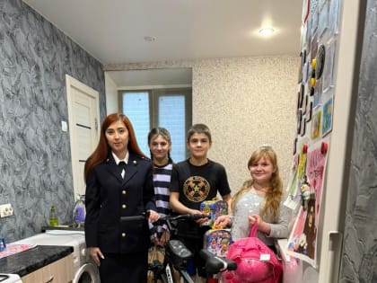 Коллектив Нижне-Волжского управления Ростехнадзора принял участие в акции «Ёлка желаний»