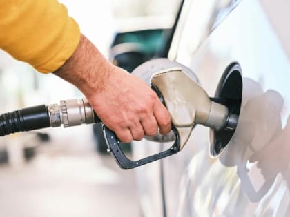 В Волгограде дешевеют бензин и лекарства