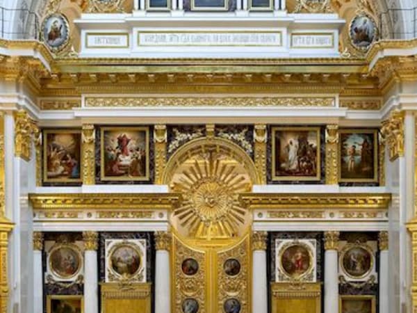 Иконостас из дерева ручной работы