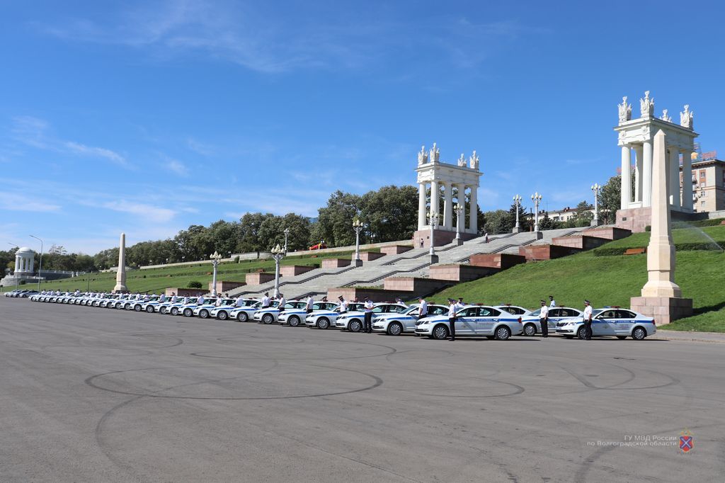 Волгоград внести. Автопарк ДПС Волгоград. Машина Волгоград набережная. Avtopark Волгоград. Камышин набережная 58.