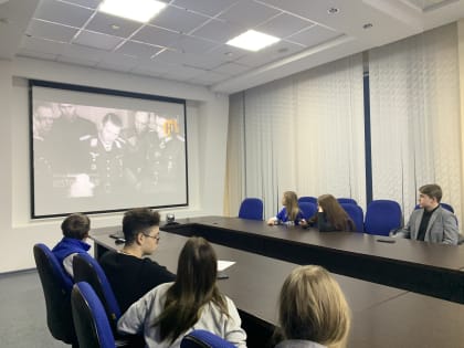 Молодогвардейцы Томской области организовали просмотр документального фильма «Сталинград»