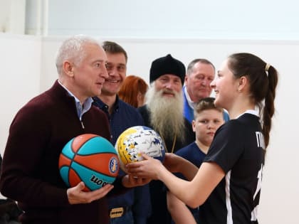 Владимир Мазур открыл новый спорткомплекс и дал старт зимним сельским спортивным играм в Томской области