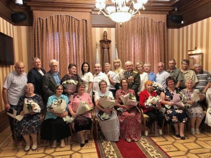 Депутаты от «Единой России» поздравили семейные пары с Днём семьи, любви и верности