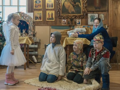 Родившегося Богомладенца Христа прославили воспитанники воскресных школы епархии (обзор приходских событий)