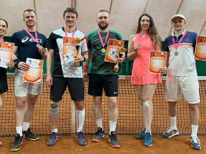 Виталий Корнев и Максим Воронцов выиграли парный теннисный турнир