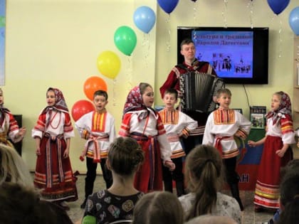 "Читаем вместе! Читаем вслух!"