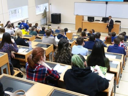 В поддержку нуждающихся студентов