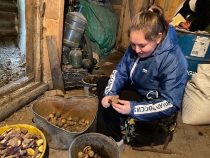 Молодогвардейцы продолжают оказывать помощь семьям участников СВО