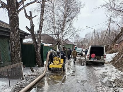 Вода отступила от подтопленных домов на Черемошниках в Томске