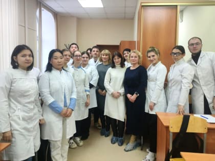 Практика в СибФНКЦ: студенты медколледжа знакомятся с работой и перспективами трудоустройства