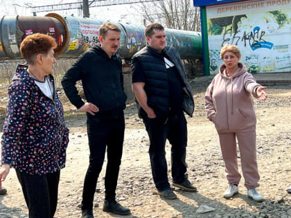 Депутат-коммунист встретился с жителями Черемошников