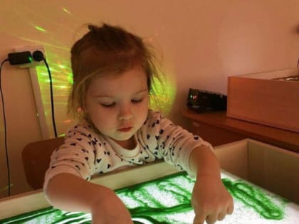 Центр «Поиск» приглашает детей на занятия по рисованию на песке