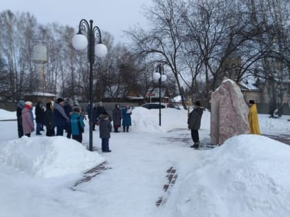 У Камня скорби в селе Первомайском была совершена панихида