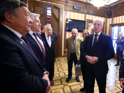 Губернатор Владимир Мазур обсудил с томскими академиками перспективы научно-исследовательской работы