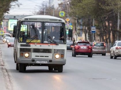 Ространснадзор остановил нелегальных перевозчиков на Богашевском тракте