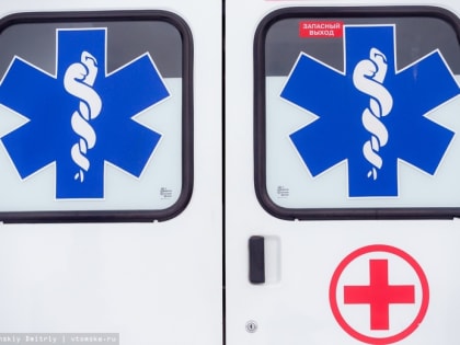 Автобус с пассажирами попал в ДТП на томской трассе, когда отъезжал с остановки