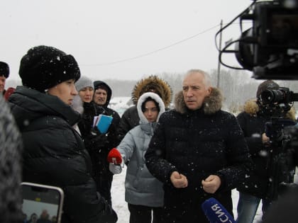 В Крутоложном – лыжная база, в райцентре – новая школа