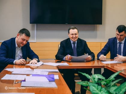 ТУСУР и СибГУ им. М.Ф.Решетнева приступят к совместной подготовке кадров для создания российских спутников