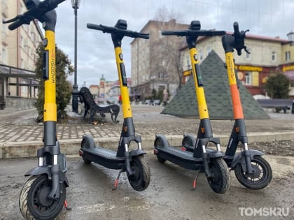 Один самокат на человека и запрет езды в дождь: в МЧС разъяснили правила использования городского электротранспорта