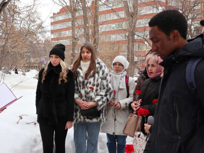 СибГМУ почтил память погибших в годы ВОВ сотрудников и обучающихся университета