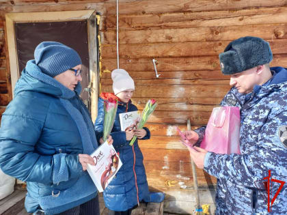 В подразделениях Росгвардии прошли мероприятия по случаю 8 марта