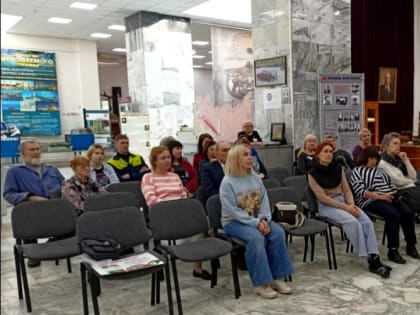 Полицейские провели профилактическую беседу с коллективом музея