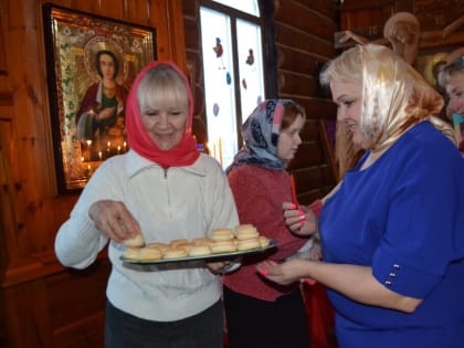 Праздник Жен-мироносиц встретили на приходе в с. Александровское