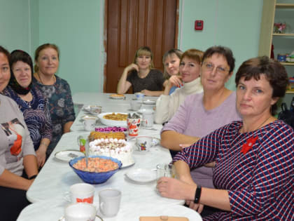 В Духовно-просветительском центре с. Бакчар для многодетных мам был организован вечер отдыха