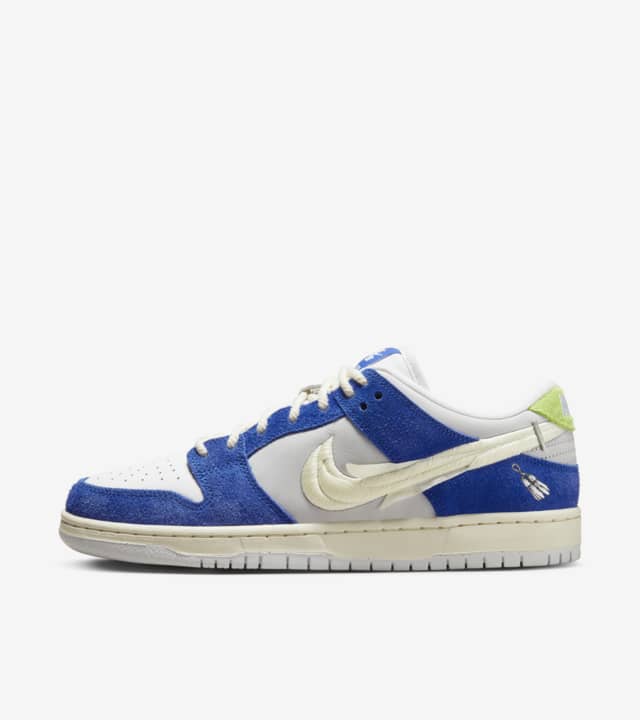 Nike SB Dunk Low x Fly Streetwear